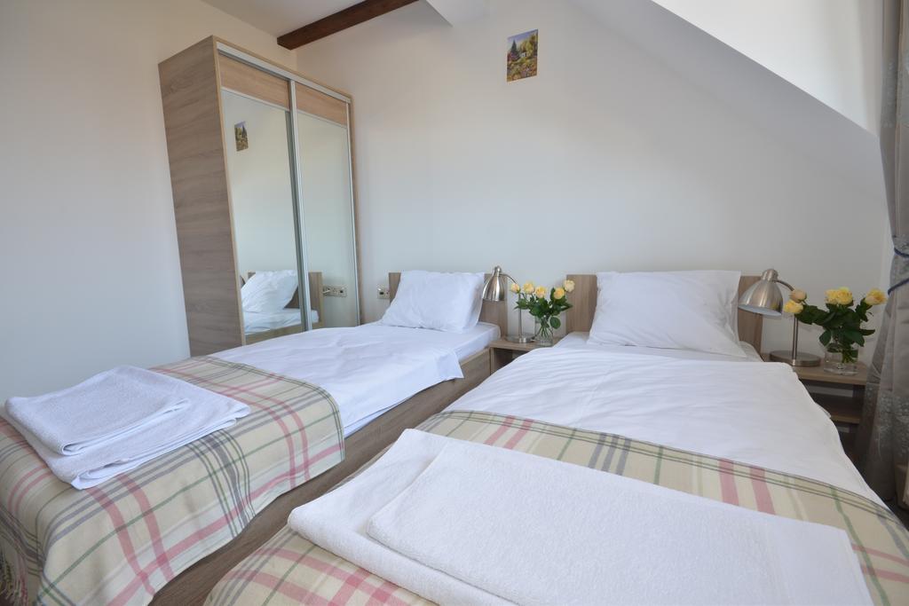 Poduszka Apartamenty Zielony Dom Stronie Śląskie Kamer foto